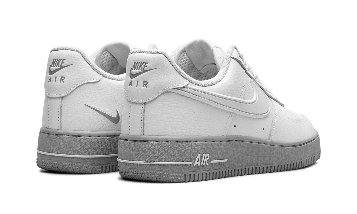 Air Force 1 07 "White Light Smoke Grey" HV6418 100