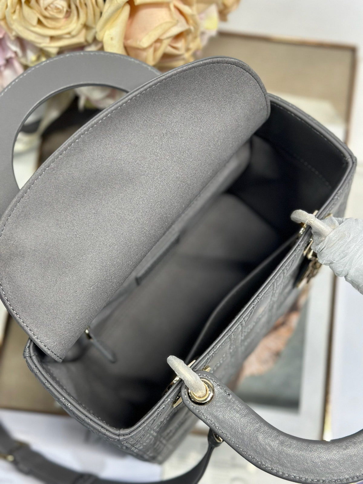 DIOR LADY SMALL BAG 24 IN GREY MACROCANNAGE LAMBSKIN GOLD HARDWARE