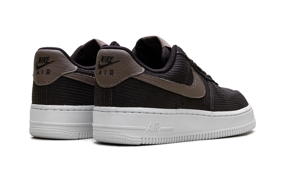 Air Force 1 '07 WMNS "Corduroy Velvet Brown" IM6533 200