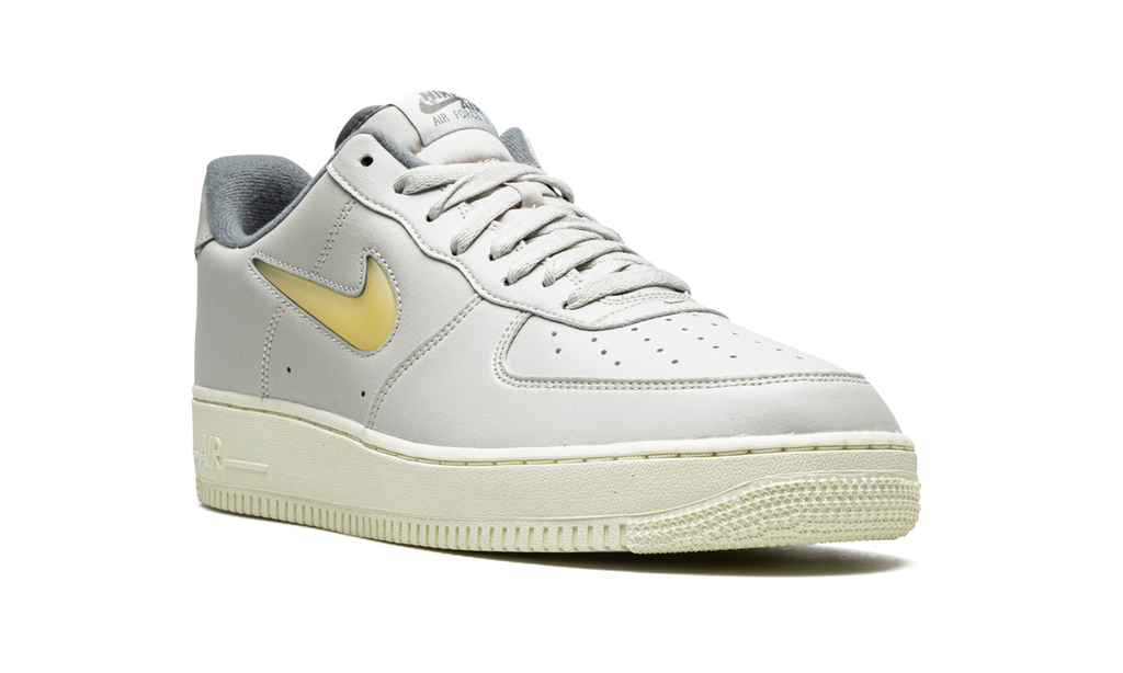 Air Force 1 '07 LX "Light Bone" DC8894 001