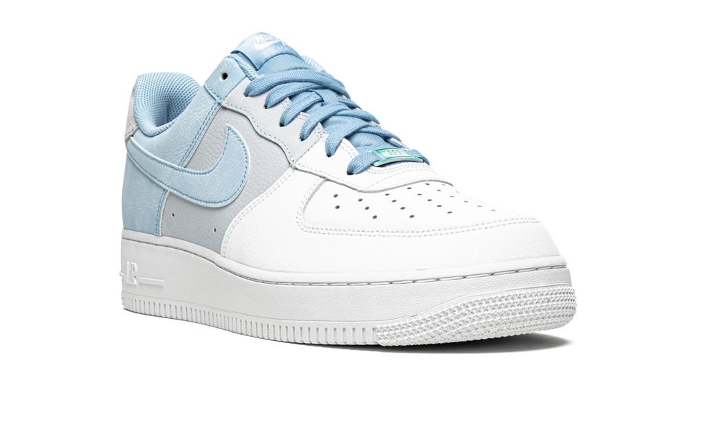 Air Force 1 '07 LV8 "Psychic Blue" CZ0337 400