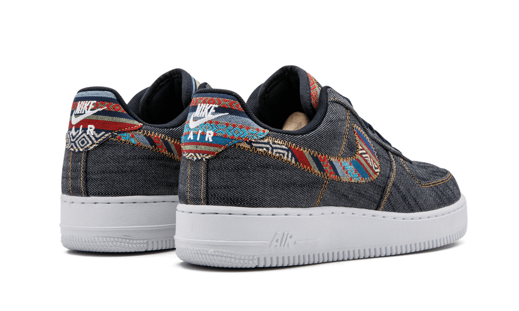 Air Force 1 07 LV8 "Dark Obsidian" 823511 402