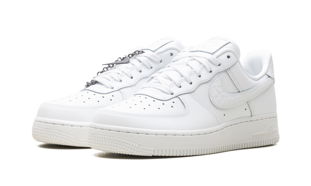 Air Force 1 '07 Low WMNS "Summit White Mini Charm" IM6485 121