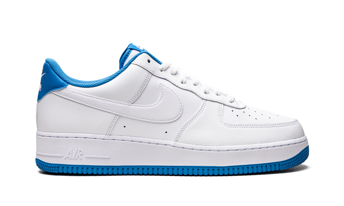 Air Force 1 '07 "White / Light Photo Blue" DR9867 101