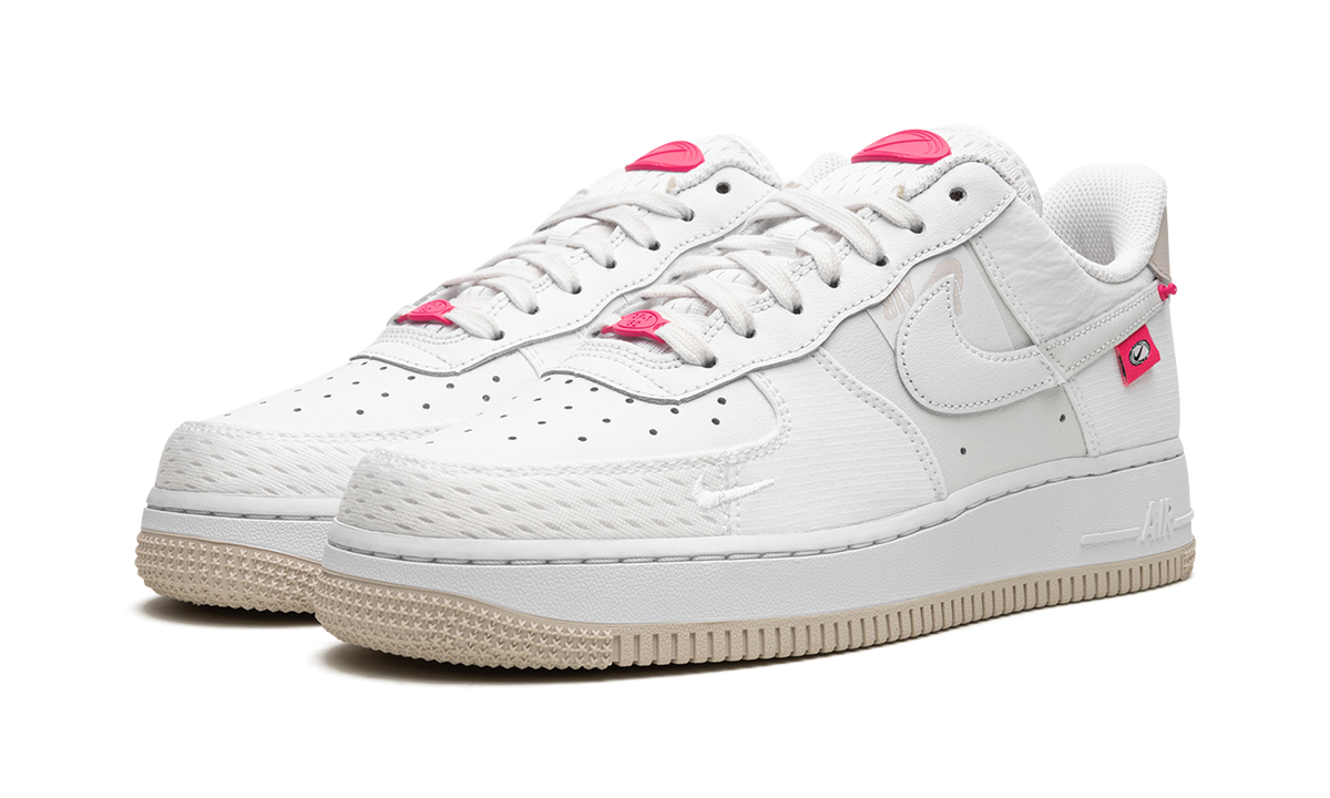 AIR FORCE 1 '07 LX MNS WMNS "Pink Bling" DX6061 111