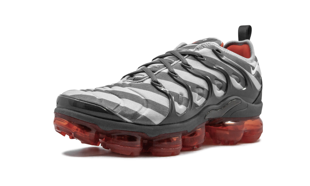 Air VaporMax Plus "Grey / Red" 924453 020
