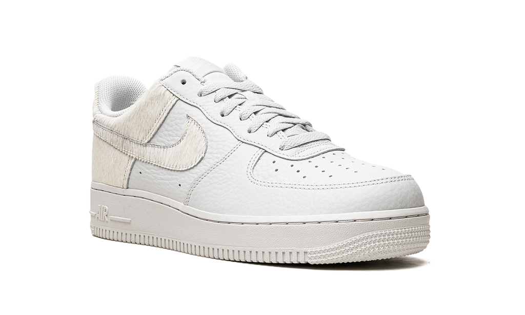 AIr Force 1 "White Pony Hair Heel" DM9088 001