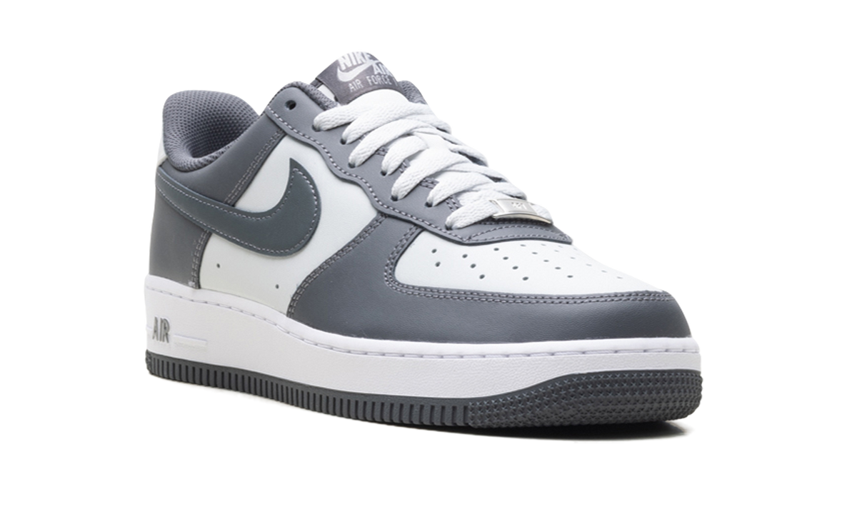 Air Force 1 Low "Photon Dust / Dark Grey" FJ4146 004
