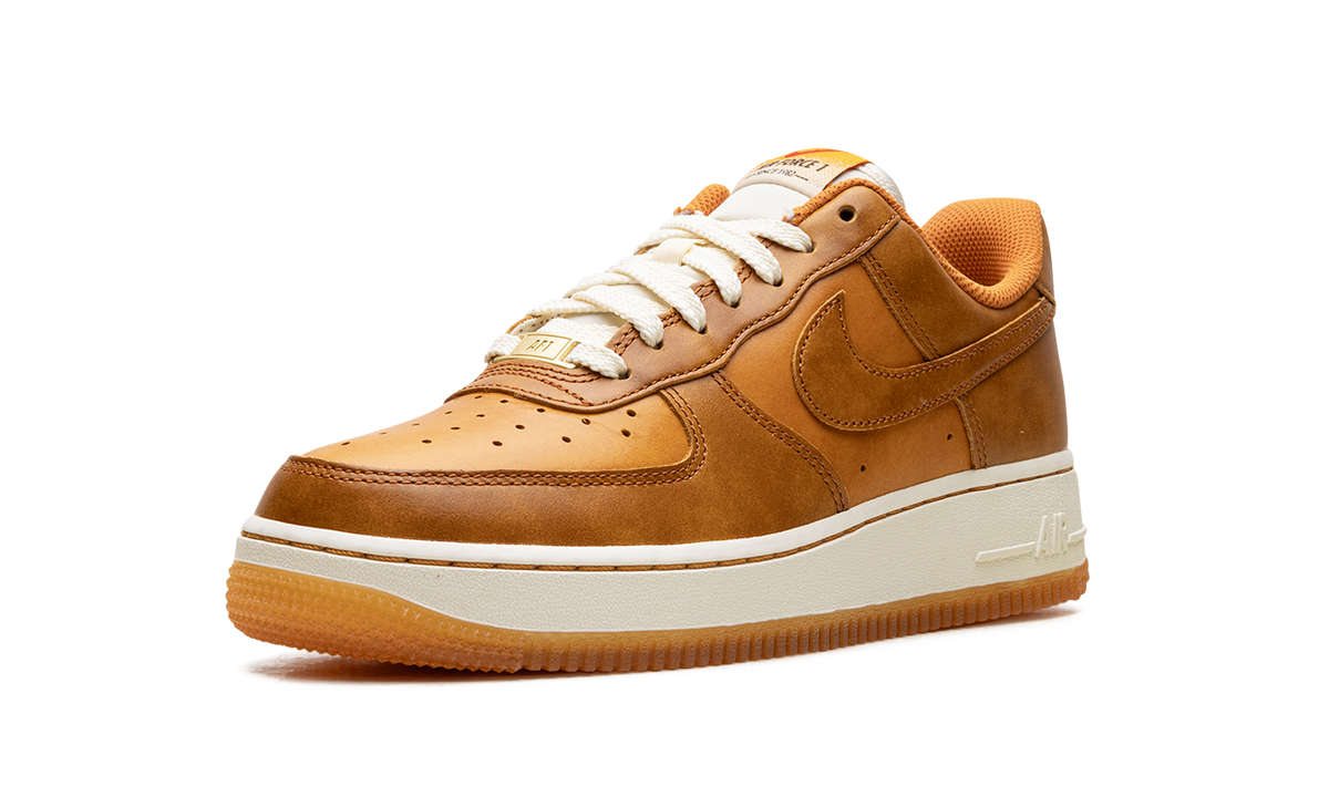Air Force 1 Low "Since 1982" HQ3639 720