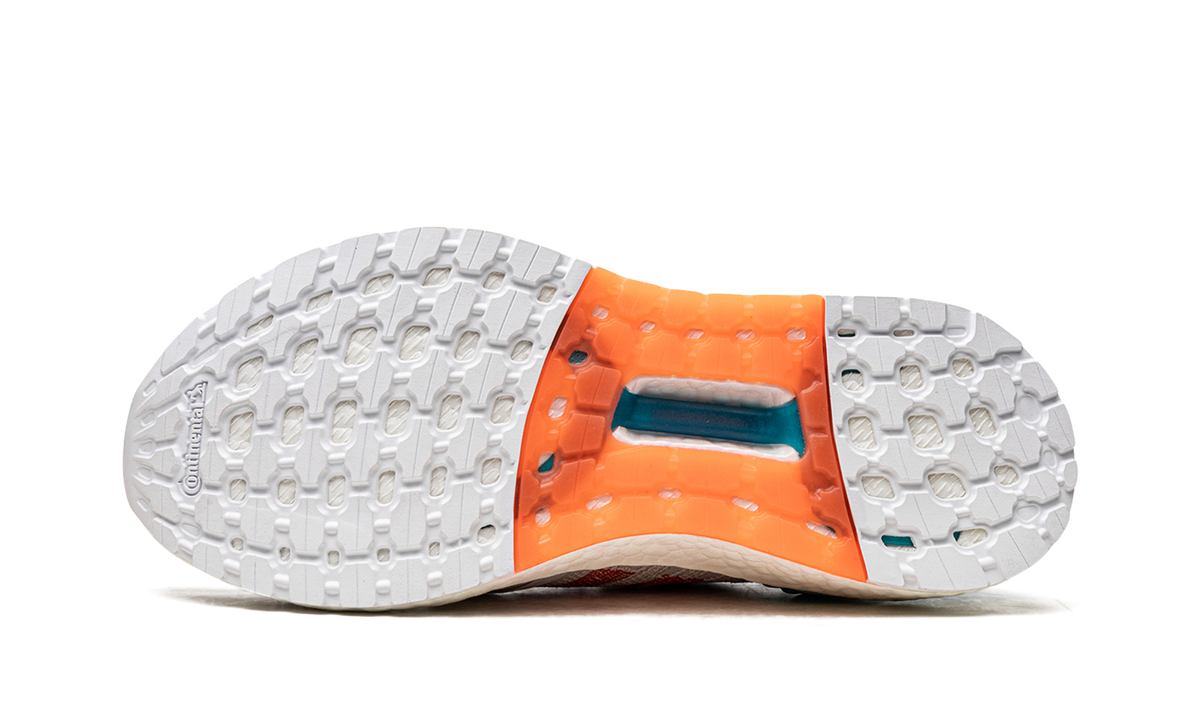 ULTRABOOST 20 WMNS "True Orange" EG0770