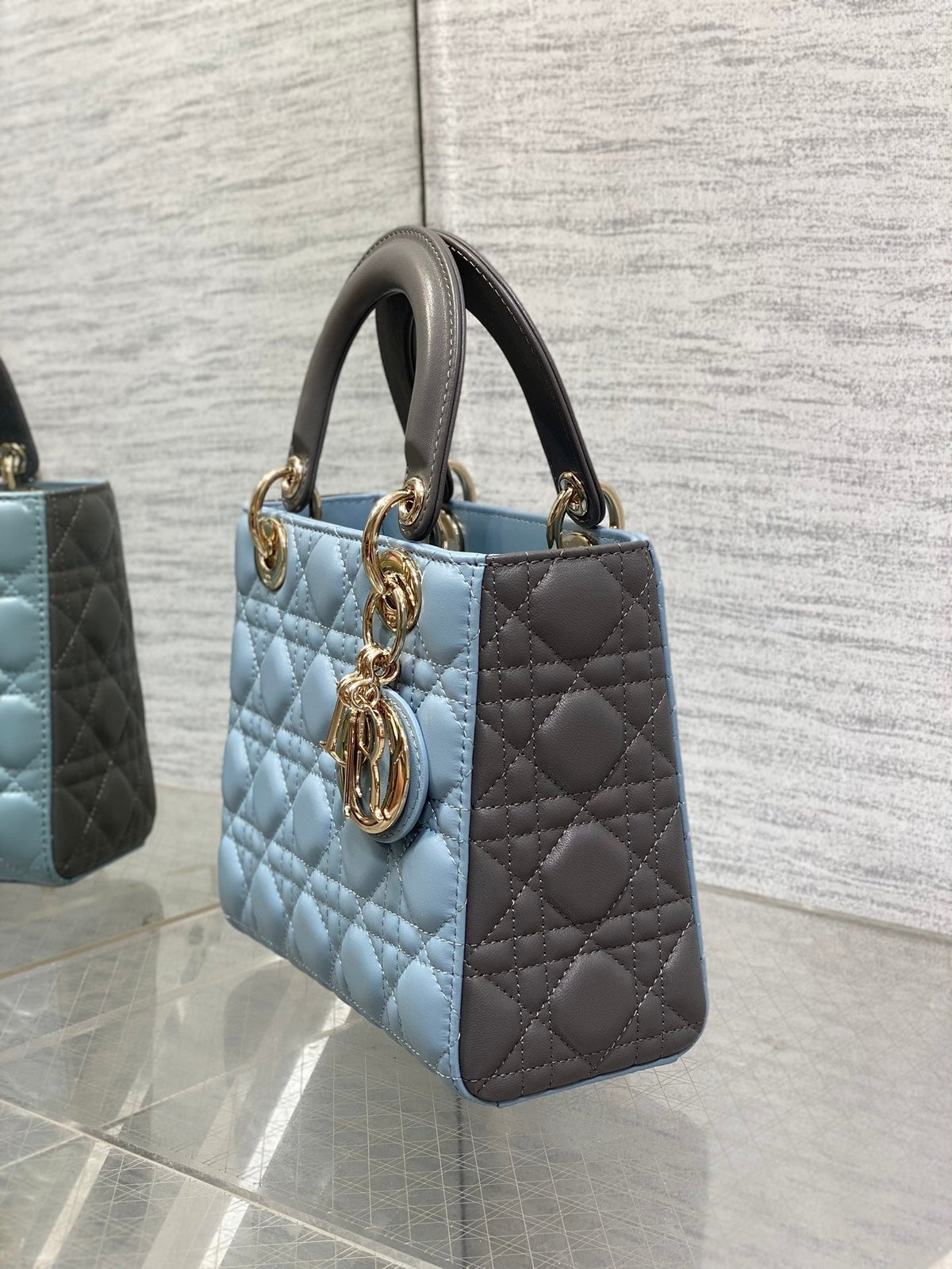 DIOR MEDIUM LADY BAG 20 IN BABY BLUE QUILTED MACROCANNAGE CALFSKIN GREY STRAP