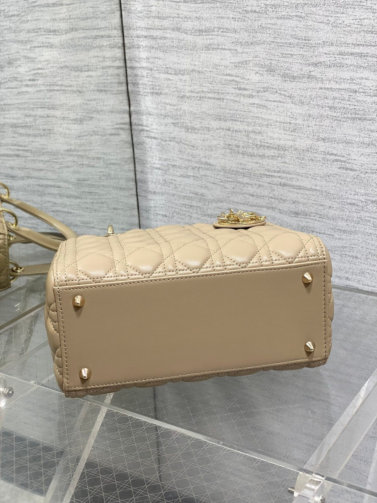 DIOR 25S MEDIUM LADY BAG 24 IN POWDER BEIGE CALFSKIN GOLD HARDWRE