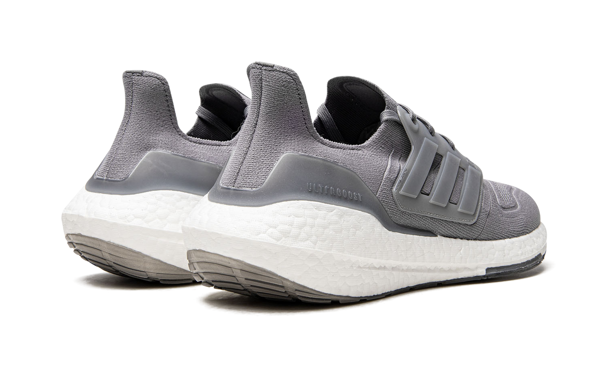 Ultraboost 22 "Grey Three" GX5460