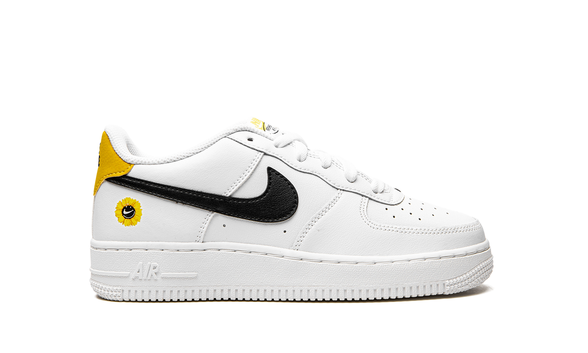 AIr Force 1 LV8 (GS) "Have a Nike Day - Daisy" DM0983 100