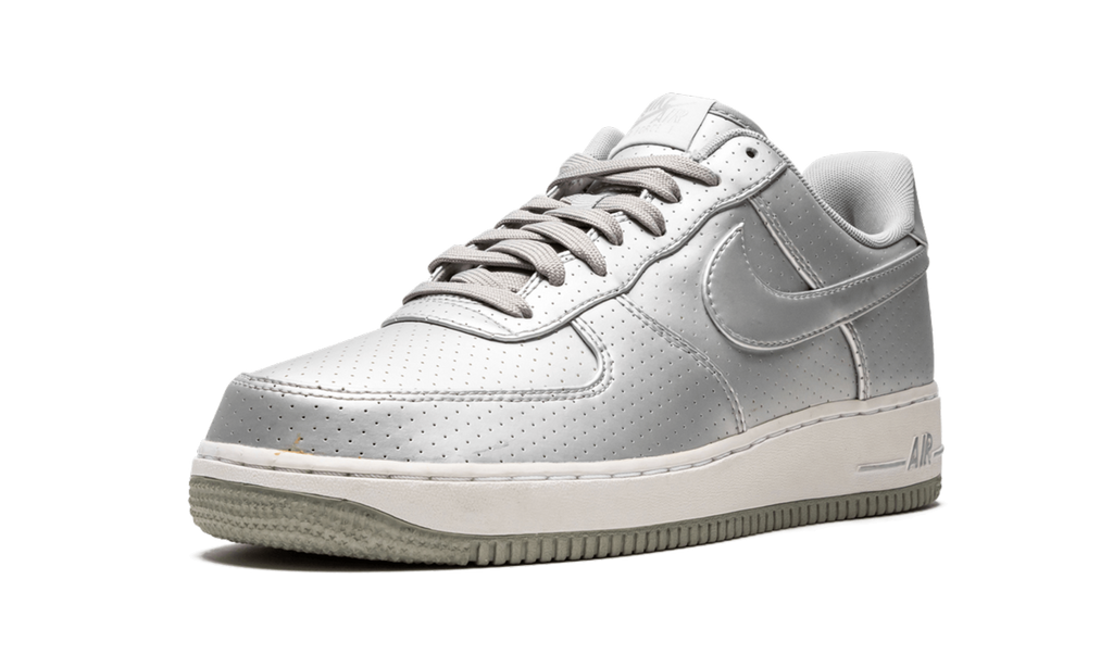 Air Force 1 '07 LV8 "SILVER" 718152 013