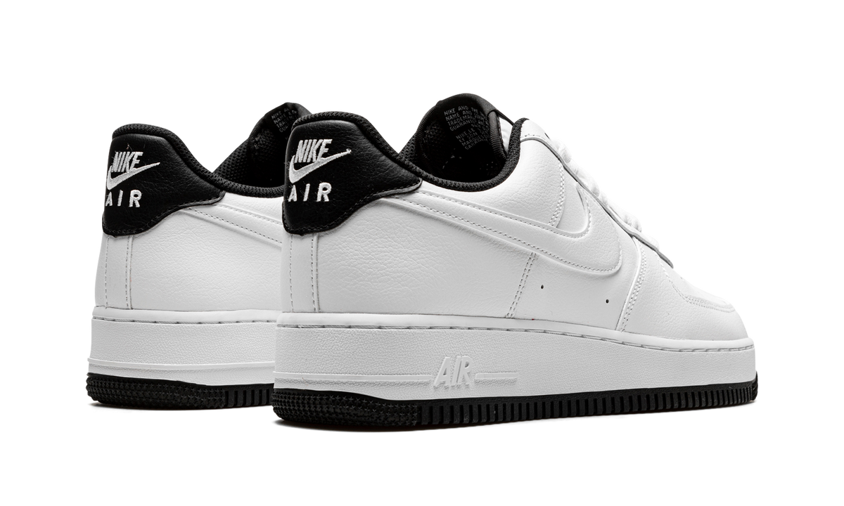 Air Force 1 '07 "White / Black" DR9867 102