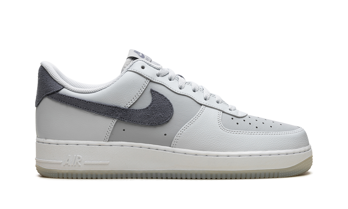 Air Force 1 '07 LV8 "Pure Platinum / Light Carbon" FJ4170 001