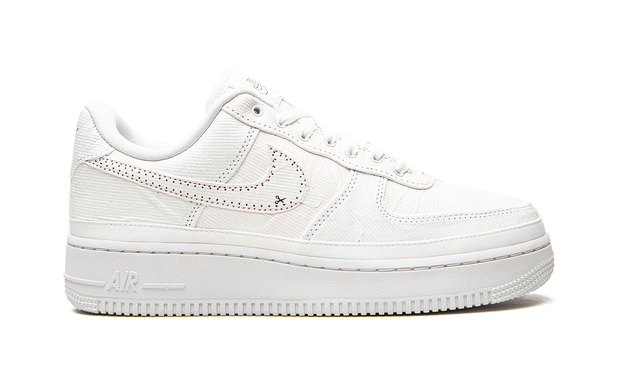 AIR FORCE 1 LO LX WMNS "Reveal" CJ1650 101