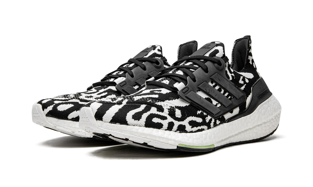 Ultraboost 22 "Zebra" GX6300