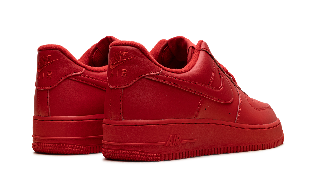 Air Force 1 '07 LV8 "Triple Red" CW6999 600