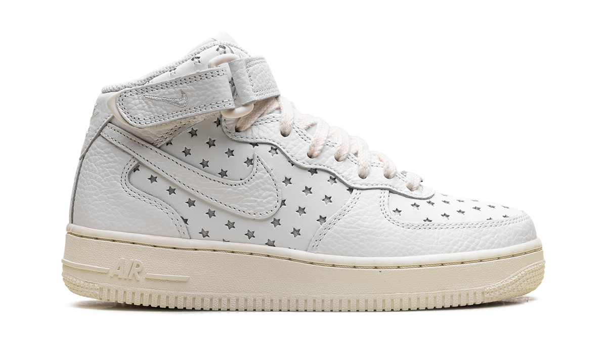 AIR FORCE 1 MID WMNS "CUT OUT STARS" DV3451 100