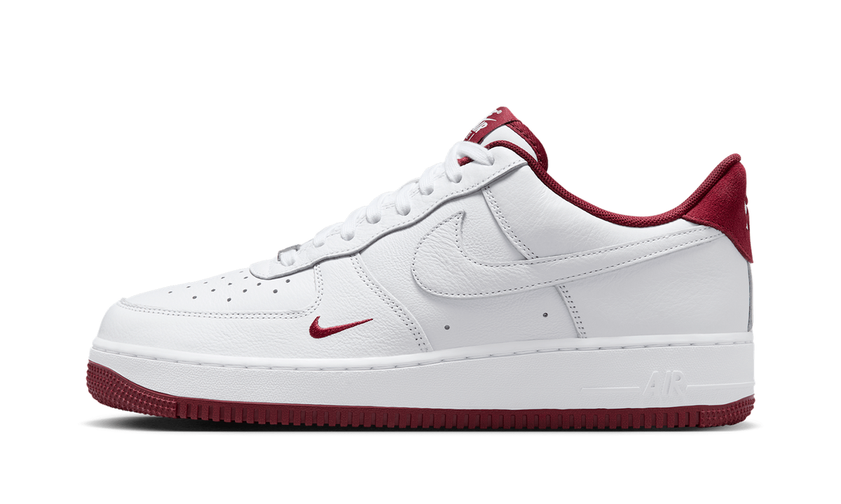 Air Force 1 Low '07 LV8 "White Team Red" HM9483 100