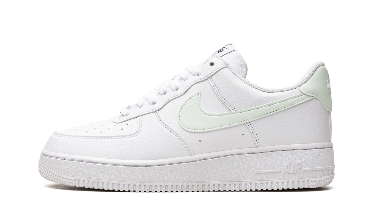 AIR FORCE 1 '07 NEXT NATURE WMNS "Barely Green" DN1430 103